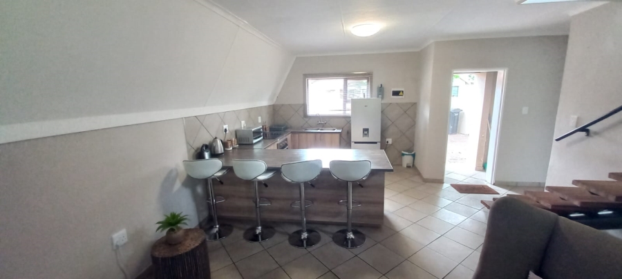 To Let 3 Bedroom Property for Rent in Loch Athlone Free State